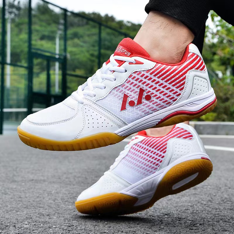 Sepatu Bulu Tangkis Pria Wanit - Badminton Umpire ulasan dan harga