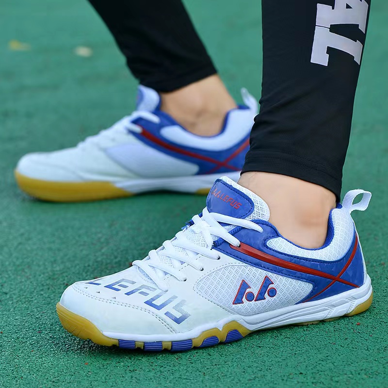 Sepatu Badminton Sneakers 2026 - Badminton Umpire ulasan dan harga