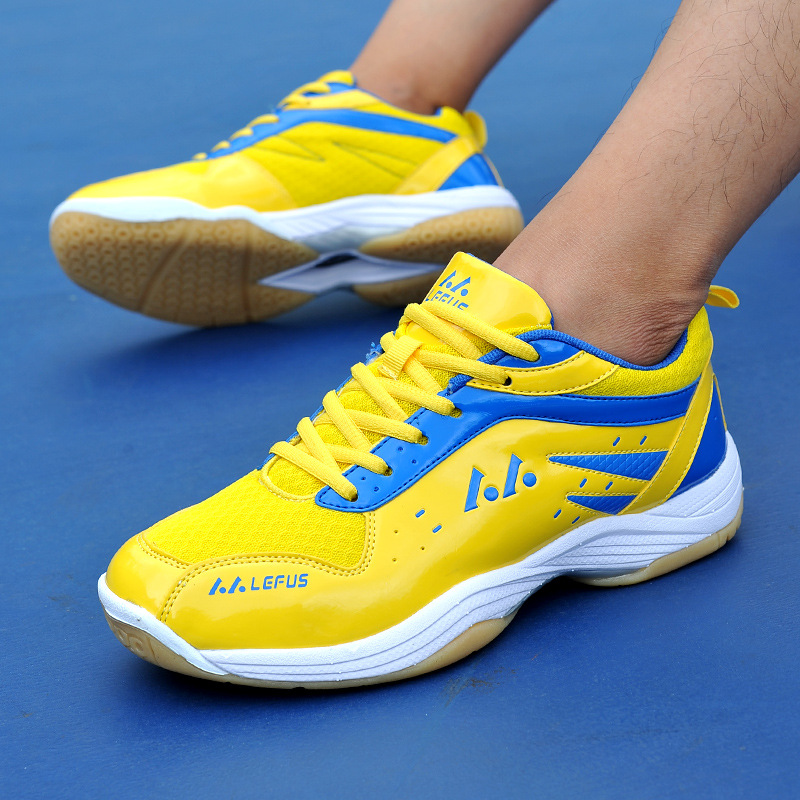 Sepatu Bulu Tangkis Baru Profe - Badminton Umpire ulasan dan harga